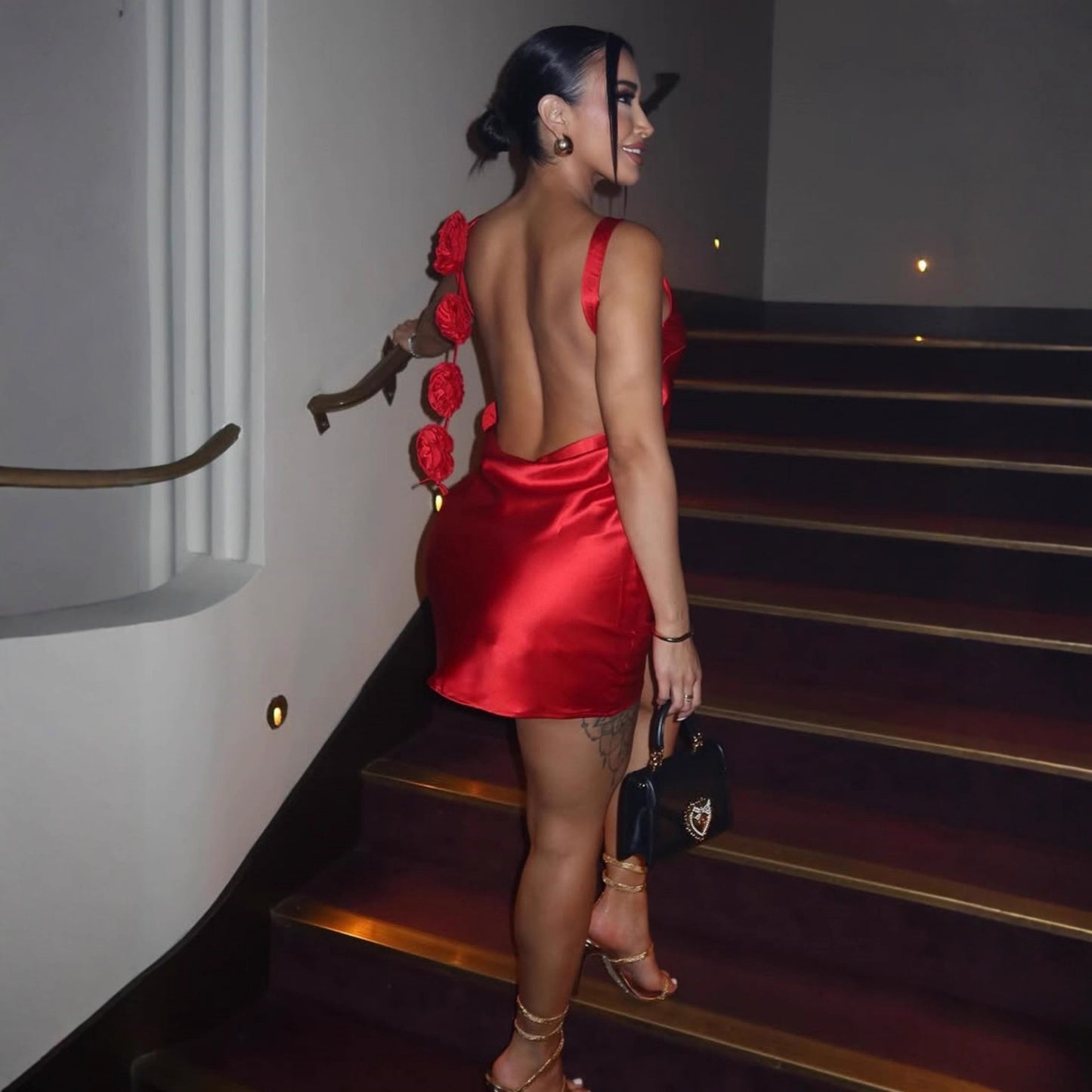 Pure desire three-dimensional flower decoration sleeveless hip hugging skirt