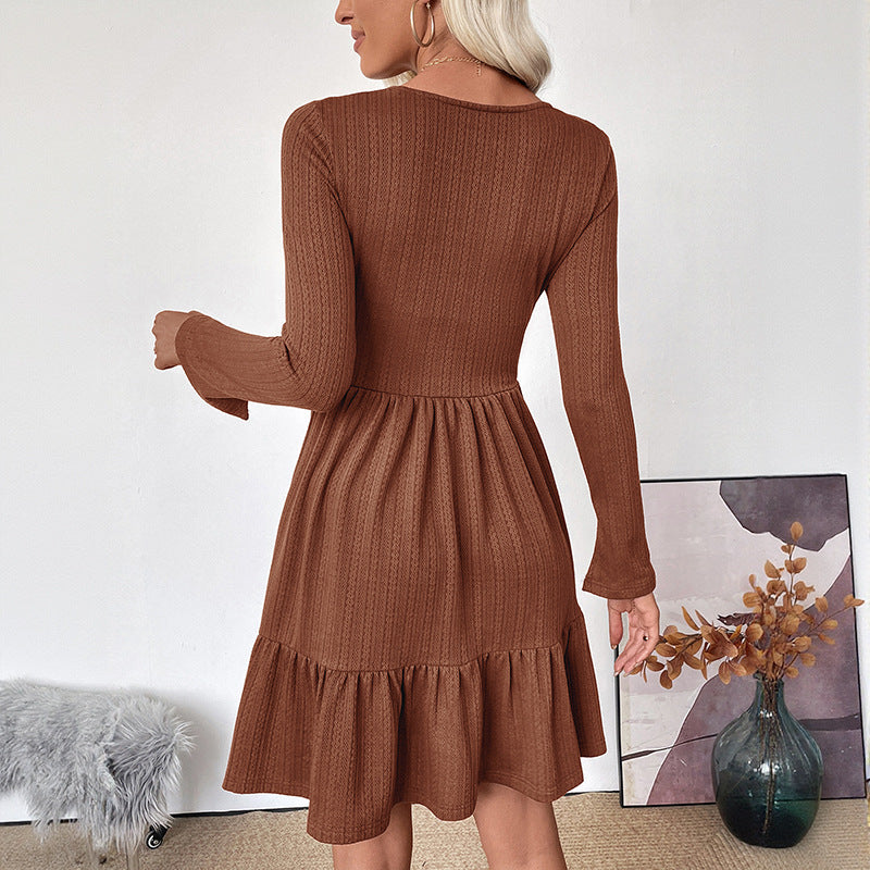 Retro style waist cinching knitted solid color square neck A-line dress
